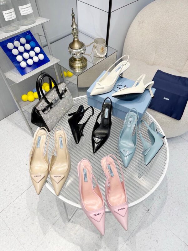 Sandals 61